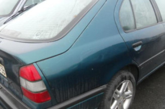 Retroviseur gauche NISSAN PRIMERA 1
