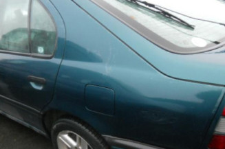 Retroviseur gauche NISSAN PRIMERA 1