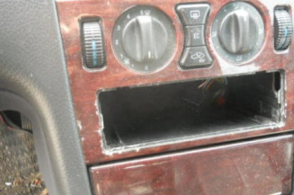 Retroviseur interieur MERCEDES CLASSE E 210