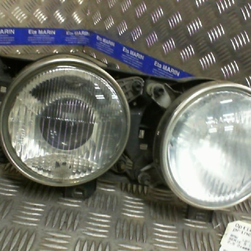 Optique avant principal gauche (feux)(phare) BMW SERIE 5 E34 Photo n°1