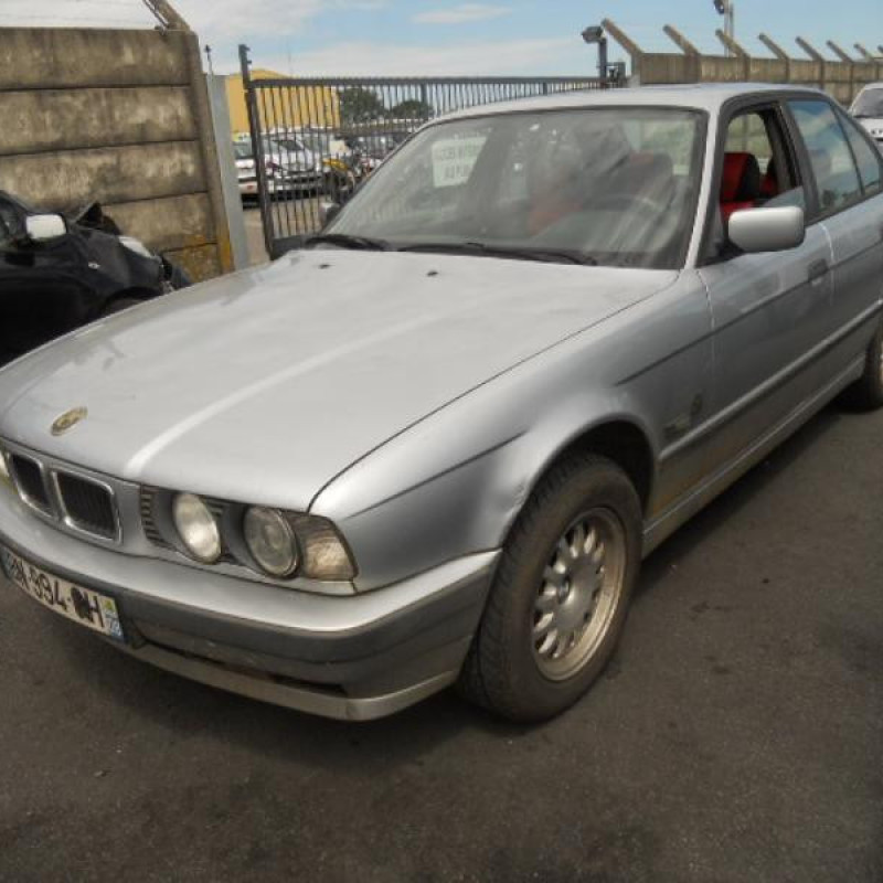 Retroviseur gauche BMW SERIE 5 E34 Photo n°3