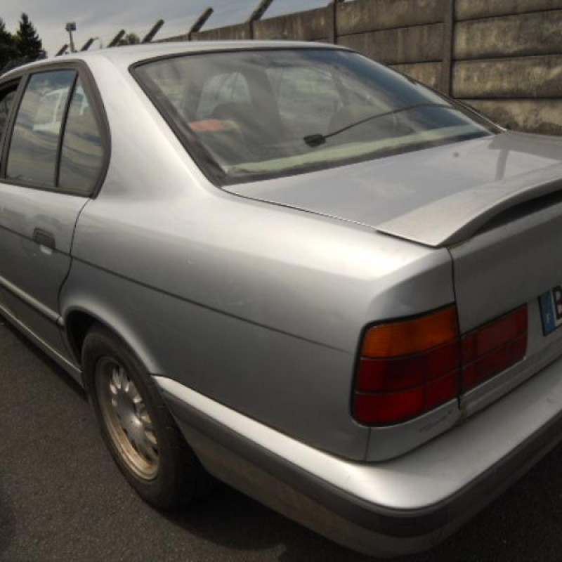 Retroviseur gauche BMW SERIE 5 E34 Photo n°6