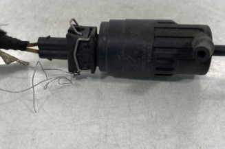 Pompe lave glace avant FIAT FIORINO 3 Photo n°1