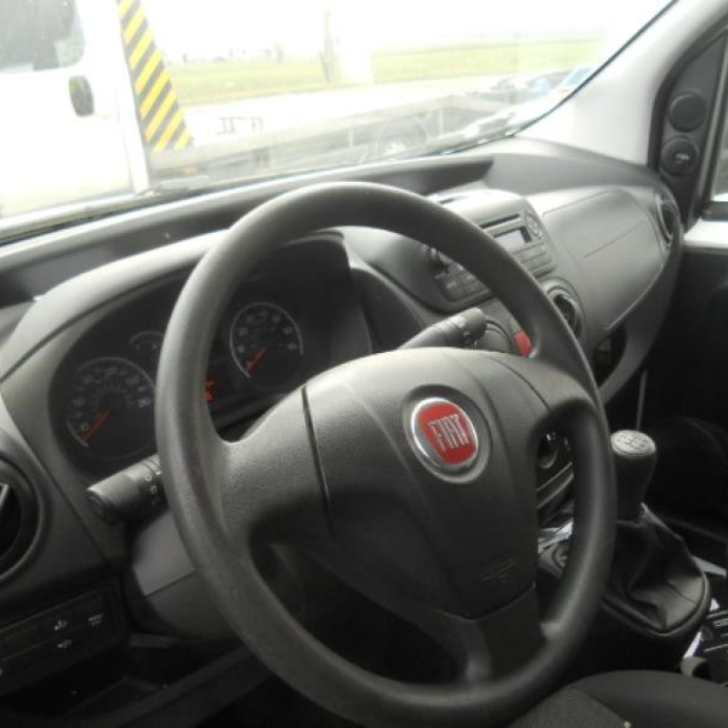 Pompe lave glace avant FIAT FIORINO 3 Photo n°11