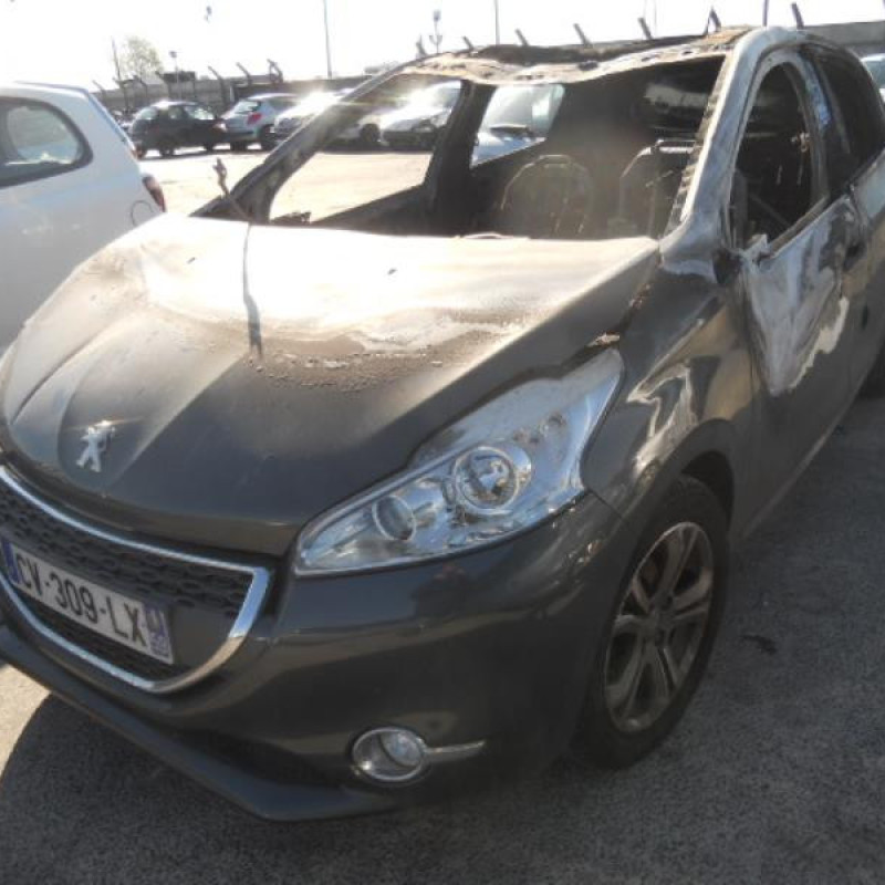 Trappe d'essence PEUGEOT 208 1 Photo n°1