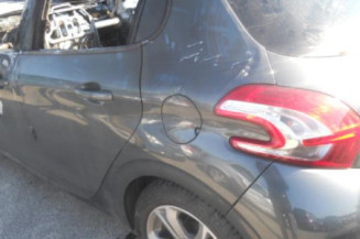 Trappe d'essence PEUGEOT 208 1