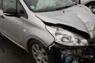 Moteur essuie glace avant PEUGEOT 208 1