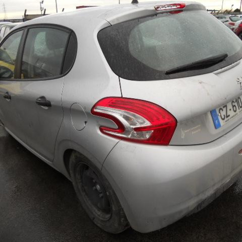 Poignee interieur arriere droit PEUGEOT 208 1 Photo n°8