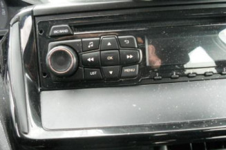 Poignee interieur arriere droit PEUGEOT 208 1