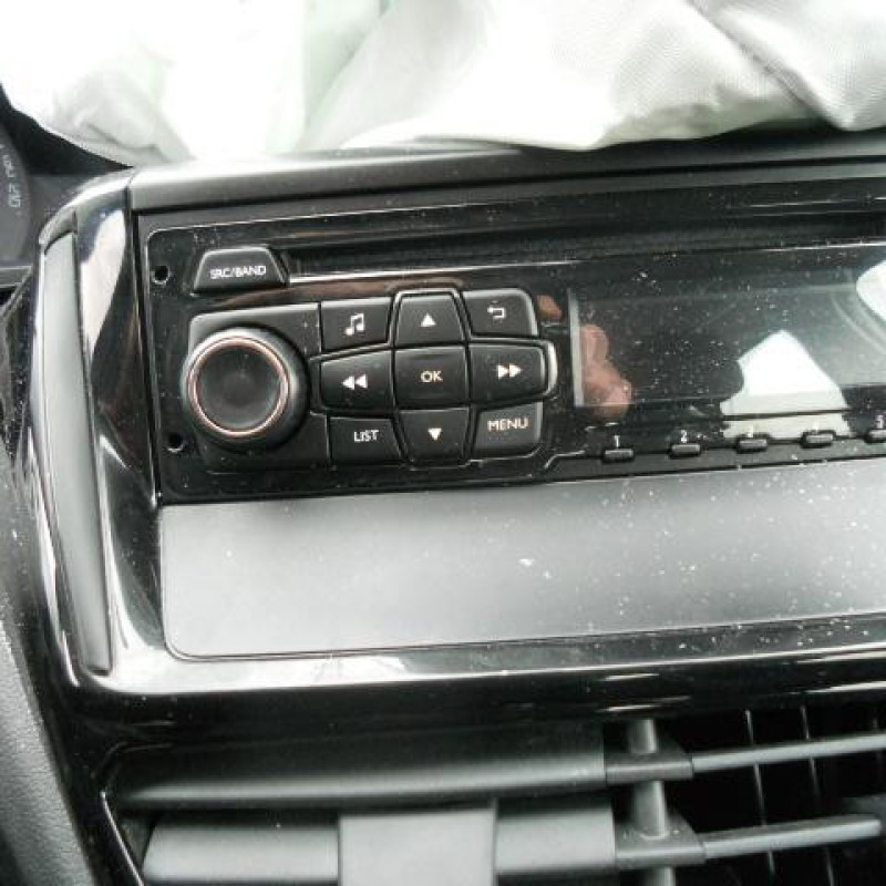 Poignee interieur arriere droit PEUGEOT 208 1 Photo n°12