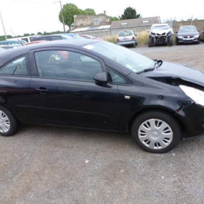 Pretensionneur de ceinture avant droit OPEL CORSA D Photo n°8