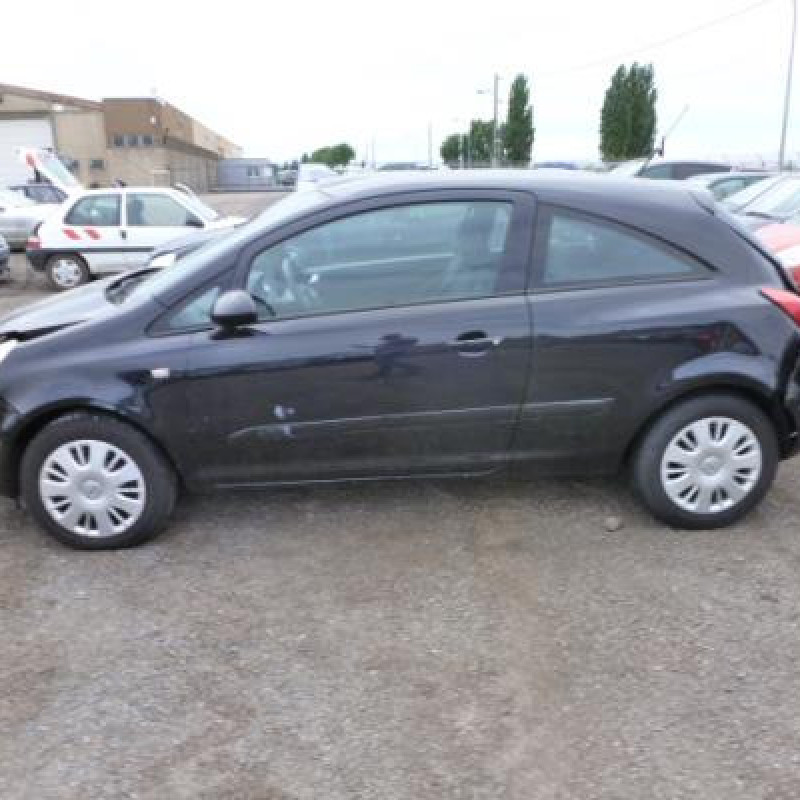 Pretensionneur de ceinture avant droit OPEL CORSA D Photo n°10