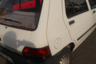 Optique avant principal gauche (feux)(phare) RENAULT CLIO 1