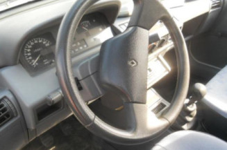 Optique avant principal gauche (feux)(phare) RENAULT CLIO 1