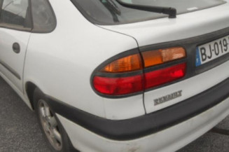 Leve vitre electrique arriere gauche RENAULT LAGUNA 1
