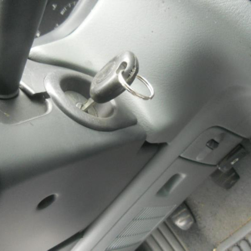 Leve vitre electrique arriere gauche RENAULT LAGUNA 1 Photo n°9