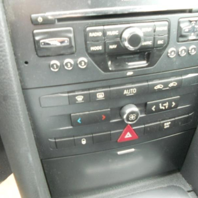 Poignee interieur avant gauche PEUGEOT 407 Photo n°11