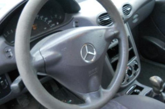 Retroviseur gauche MERCEDES CLASSE A 168