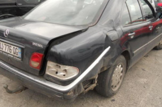 Porte arriere gauche MERCEDES CLASSE E 210