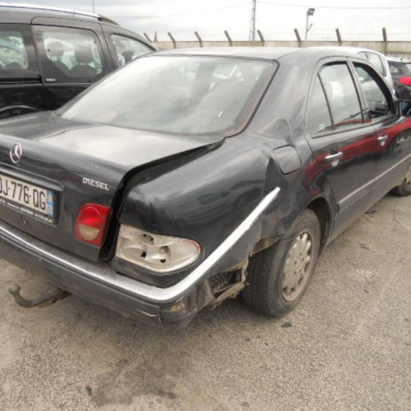 Porte arriere gauche MERCEDES CLASSE E 210 Photo n°5