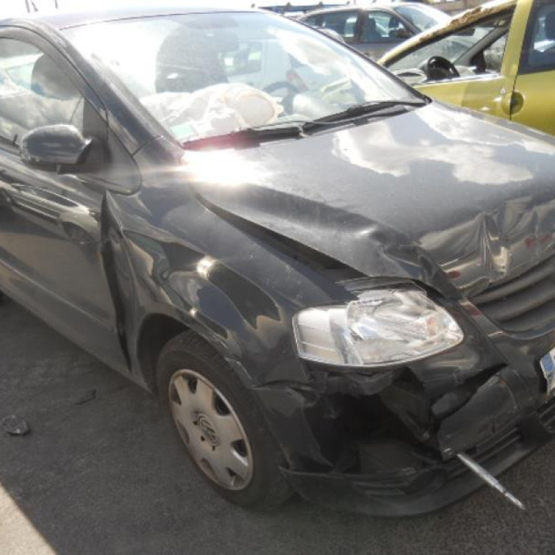 Bloc ABS (freins anti-blocage) VOLKSWAGEN FOX Photo n°4