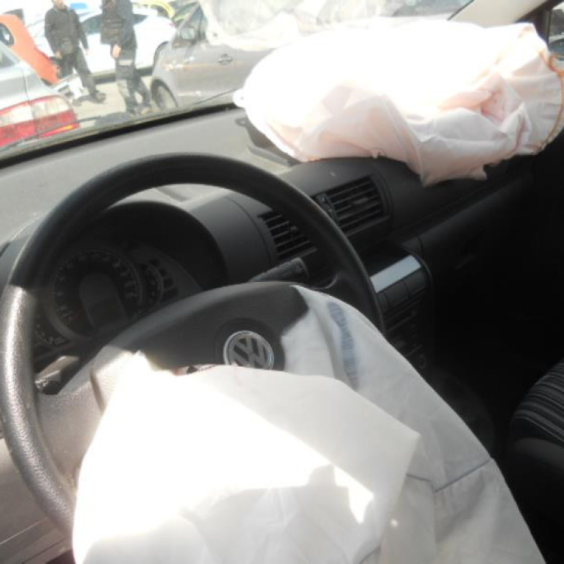 Bloc ABS (freins anti-blocage) VOLKSWAGEN FOX Photo n°7