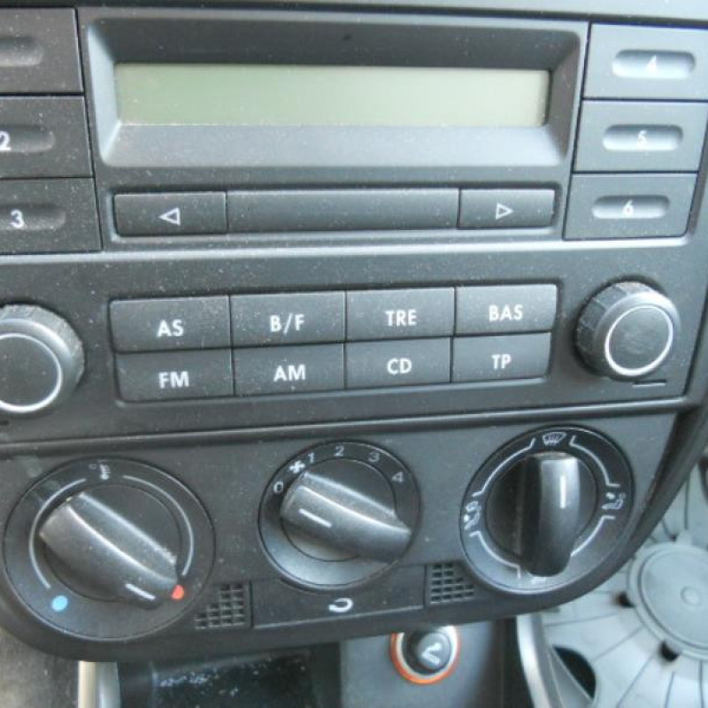 Bloc ABS (freins anti-blocage) VOLKSWAGEN FOX Photo n°8