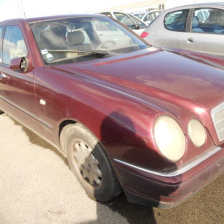 Bras essuie glace avant MERCEDES CLASSE E 210