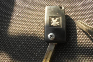 Bras essuie glace avant droit PEUGEOT 207