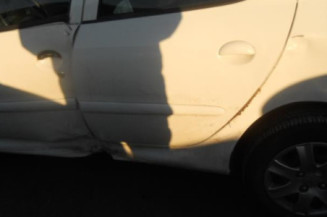 Bras essuie glace avant droit PEUGEOT 206+