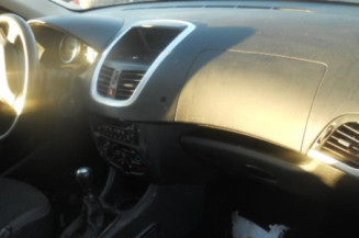 Bras essuie glace avant droit PEUGEOT 206+