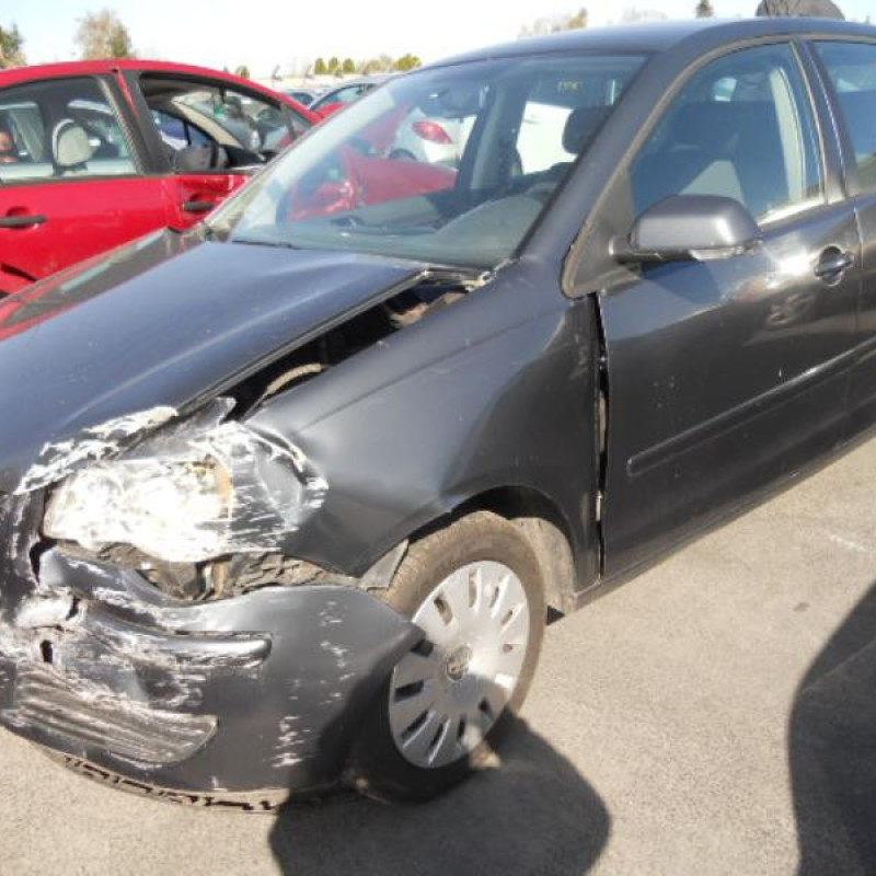 Poignee porte avant droit VOLKSWAGEN POLO 4 Photo n°4