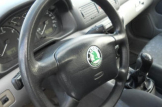 Porte avant droit SKODA OCTAVIA 1