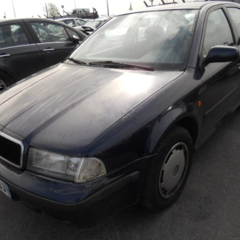 Com (Bloc Contacteur Tournant+Commodo Essuie Glace+Commodo Phare) SKODA OCTAVIA 1 Photo n°11