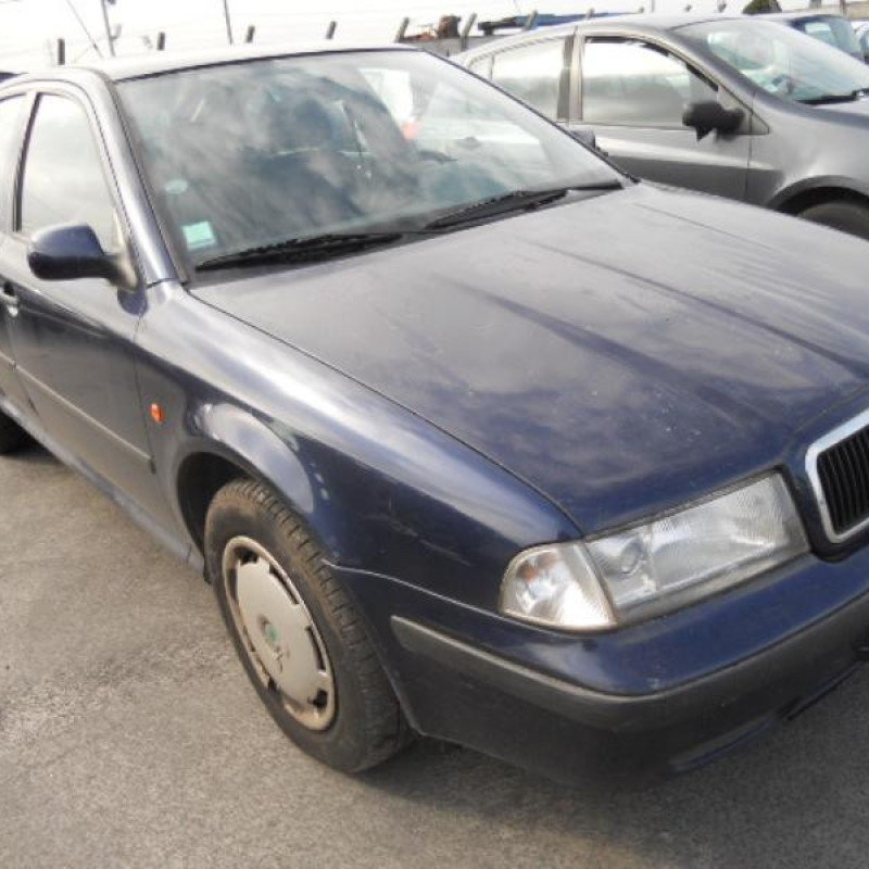 Com (Bloc Contacteur Tournant+Commodo Essuie Glace+Commodo Phare) SKODA OCTAVIA 1 Photo n°12