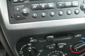 Bouton de warning PEUGEOT 206