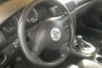 Retroviseur droit VOLKSWAGEN PASSAT 4