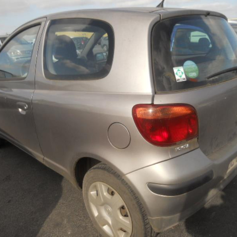 Trappe d'essence TOYOTA YARIS 1 Photo n°8