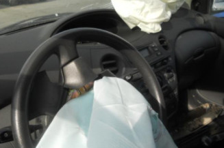 Trappe d'essence TOYOTA YARIS 1