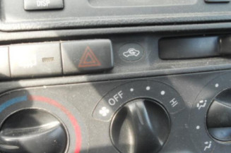 Trappe d'essence TOYOTA YARIS 1