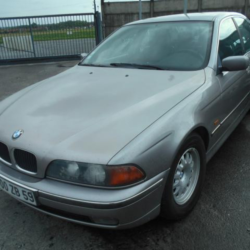 Feu arriere principal droit (feux) BMW SERIE 5 E39 Photo n°3