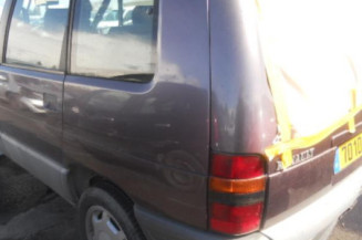 Optique avant secondaire gauche (feux)(clignotant) RENAULT ESPACE 2