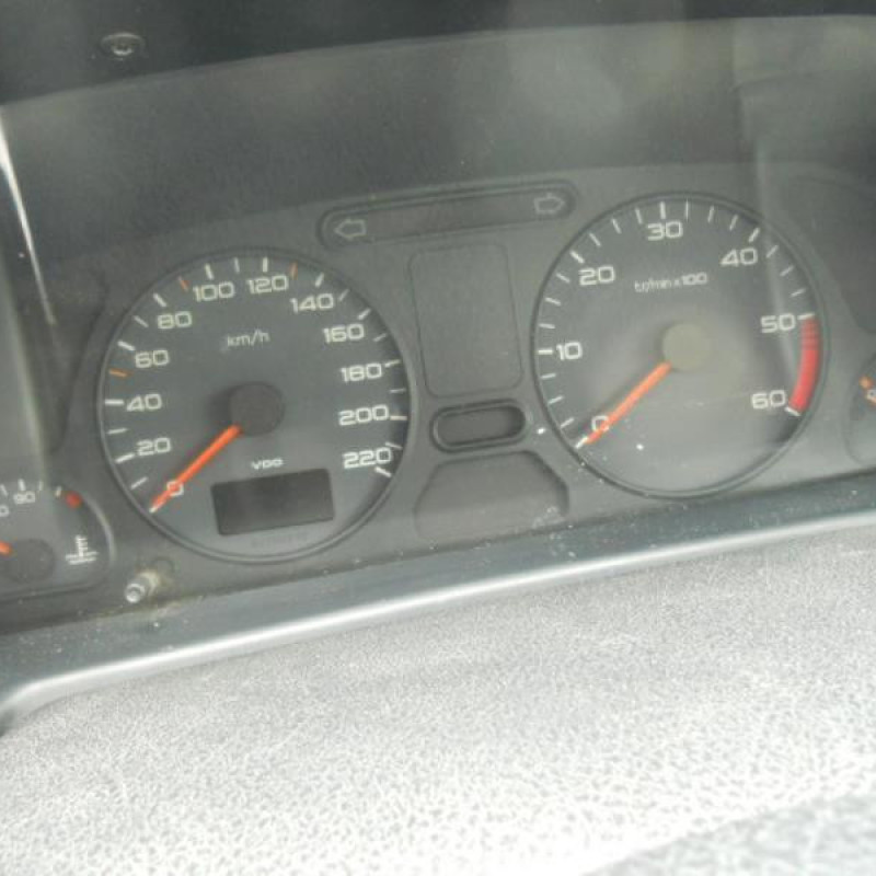 Bras essuie glace avant droit PEUGEOT 306 Photo n°8