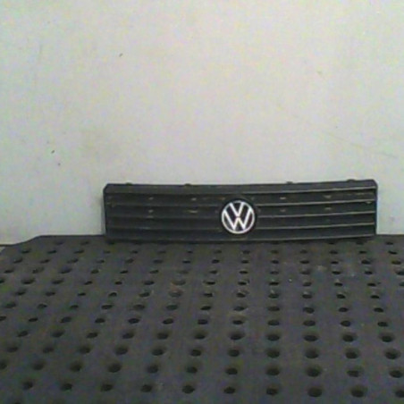 Calandre VOLKSWAGEN POLO 2 Photo n°1
