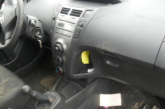 Leve vitre electrique avant gauche TOYOTA YARIS 2