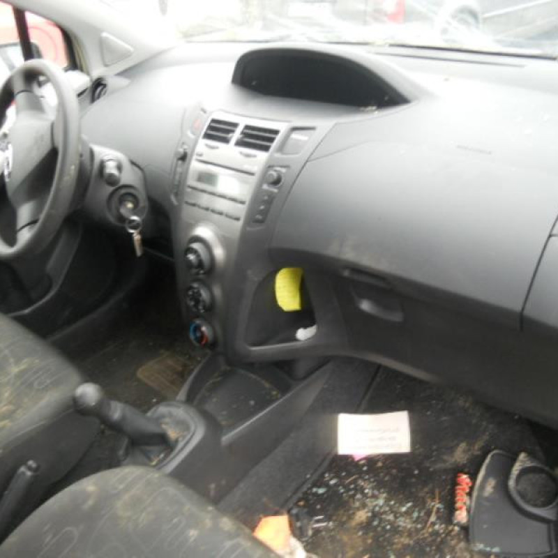 Leve vitre electrique avant gauche TOYOTA YARIS 2 Photo n°7
