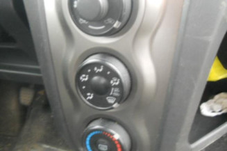 Leve vitre electrique avant gauche TOYOTA YARIS 2