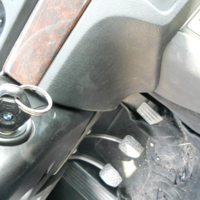 Poignee porte avant droit BMW SERIE 5 E39 Photo n°11