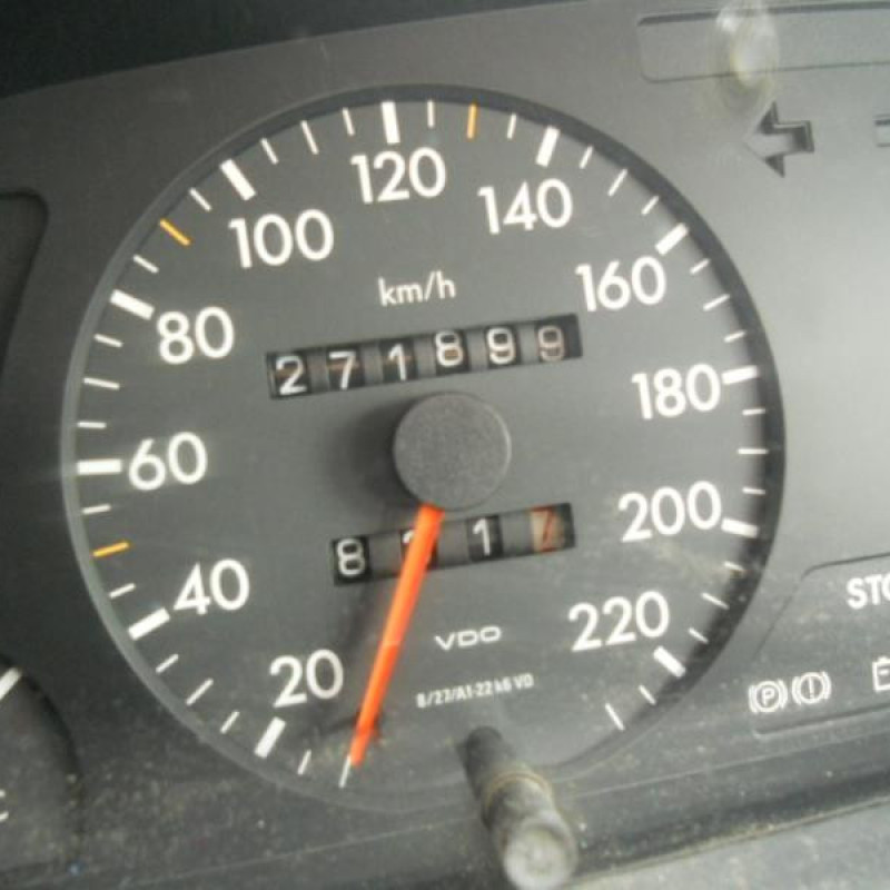 Calandre PEUGEOT 306 Photo n°9