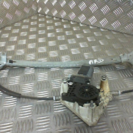 Leve vitre electrique arriere droit PEUGEOT 406 Photo n°1
